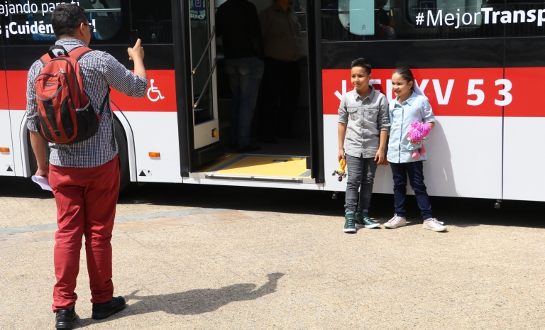 A solo un día del debut en Transantiago: así fue la exhibición de buses eléctricos